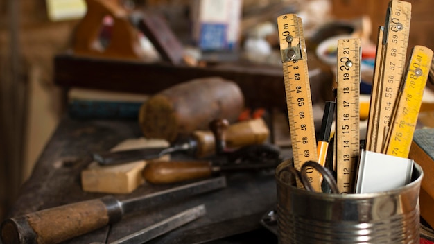 Collection d'outils de charpentier