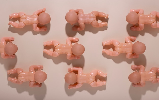 Collection de poupées en plastique pour enfants