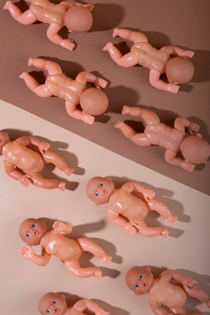 Collection de poupées en plastique pour enfants
