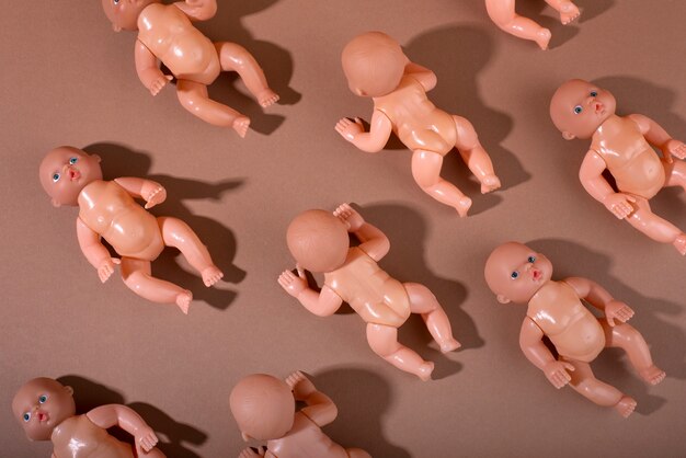 Collection de poupées en plastique pour enfants