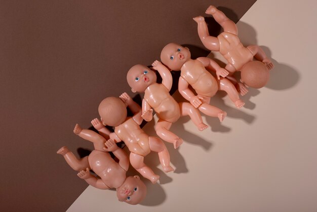 Collection de poupées en plastique pour enfants