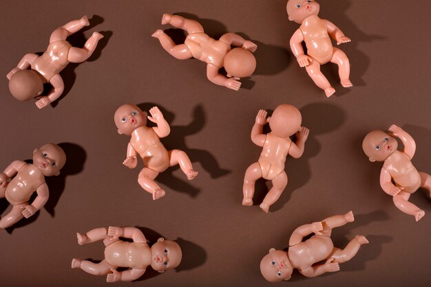 Collection de poupées en plastique pour enfants