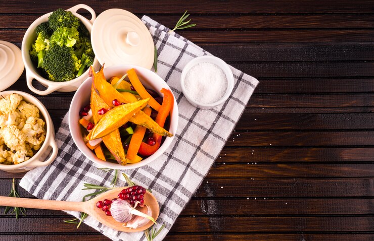 Photo gratuit composition d&#39;aliments sains avec un style élégant