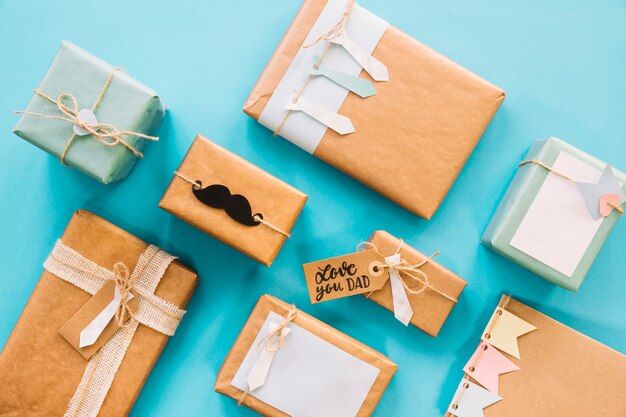 Composition avec des cadeaux pour la fête des pères