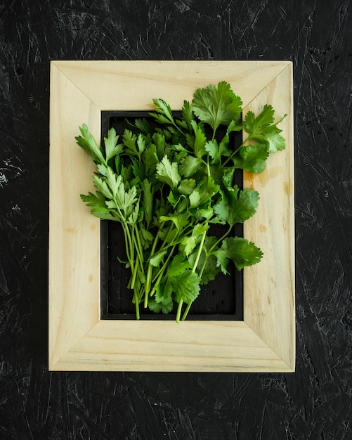 Composition de cuisine moderne avec des ingrédients sains