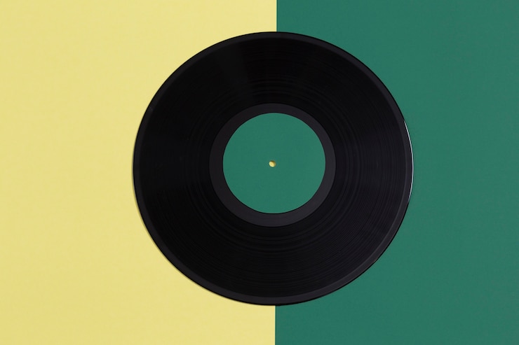 Photo gratuit composition de disque vinyle à plat