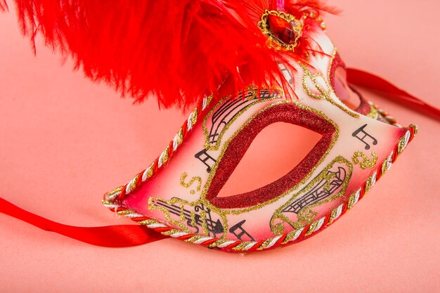 Composition élégante avec masque de carnaval de Venise