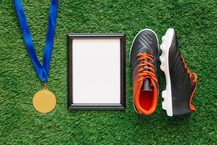 Photo gratuit composition de football avec cadre