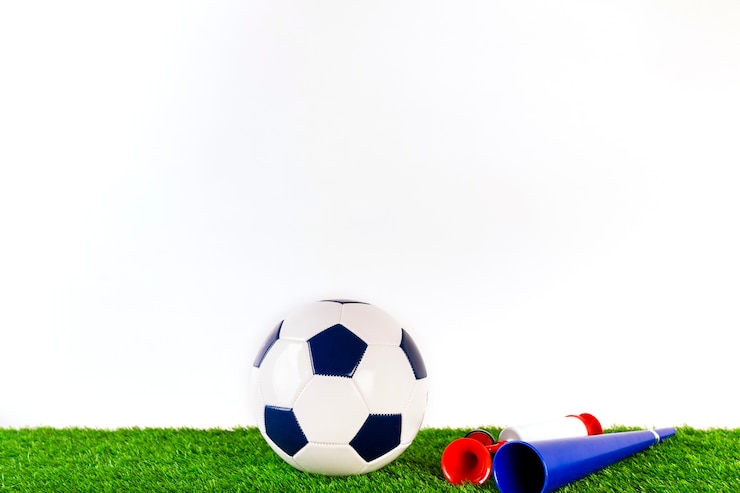 Photo gratuit composition de football avec copyspace sur le dessus