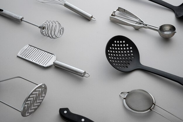 Composition de fournitures de cuisine grand angle