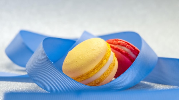 Composition de macarons multicolores
