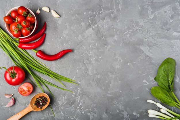 Composition à plat de légumes avec fond