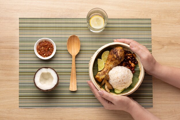 Composition de repas traditionnel nasi lemak