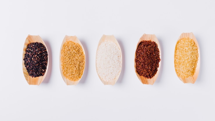 Photo gratuit composition de riz plat