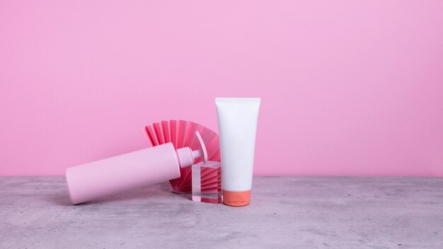 Concept de bannière de soins de la peau avec lotion