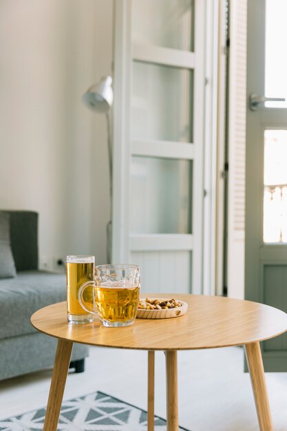 Concept de bière sur la table