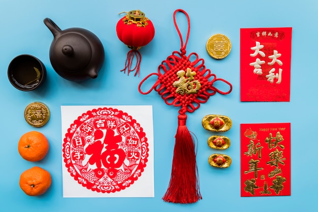 Concept du nouvel an chinois avec divers éléments
