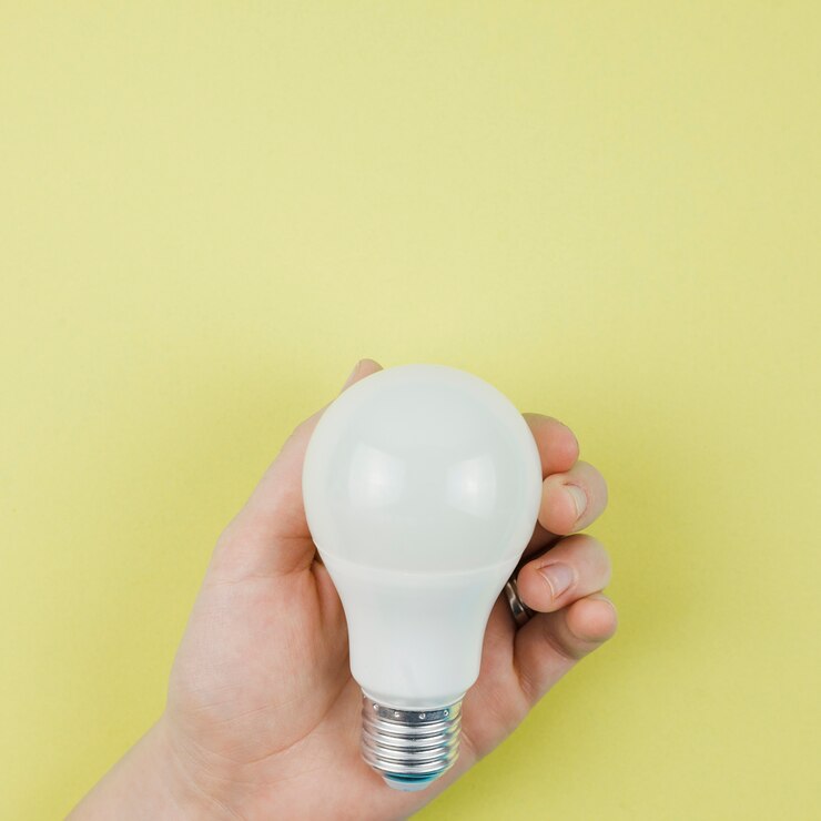 Photo gratuit concept d&#39;entreprise avec ampoule