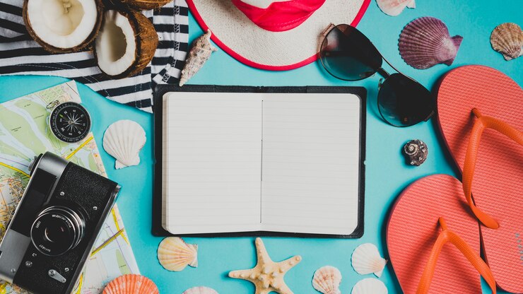 Photo gratuit concept d'été avec livre ouvert