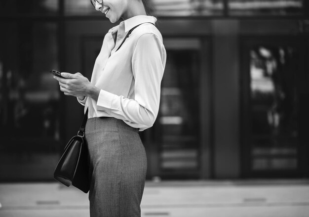 Un concept de femme blanche joyeuse