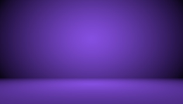 Photo gratuite concept de fond de studio - fond de salle de studio violet dégradé foncé pour le produit.