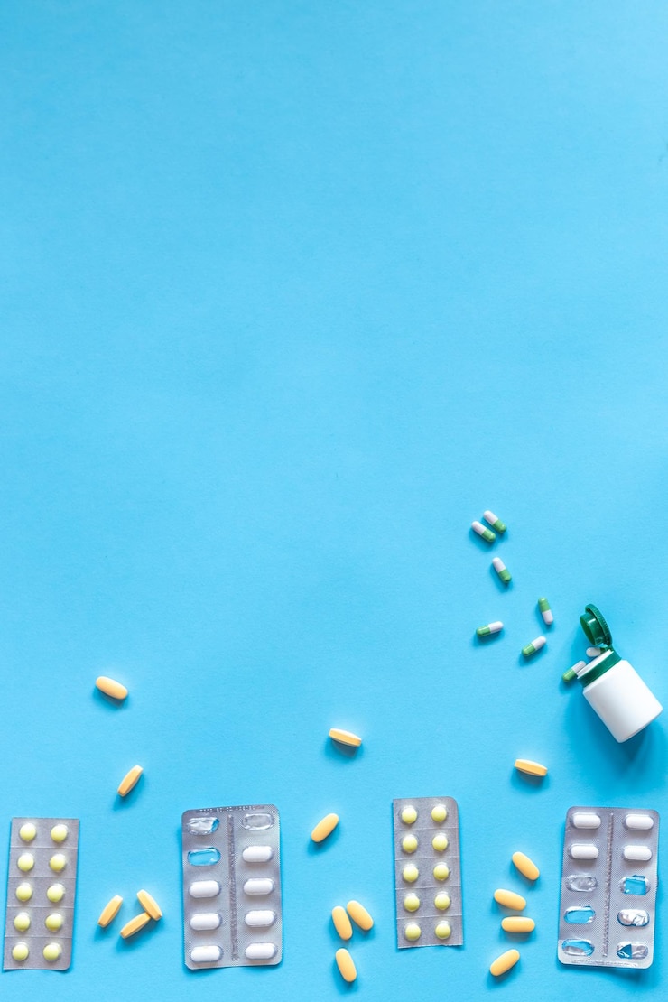 Photo gratuit concept de médecine divers médicaments et pilules vue supérieure avec espace de copie