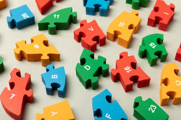 Concept de mémoire grand angle avec puzzle