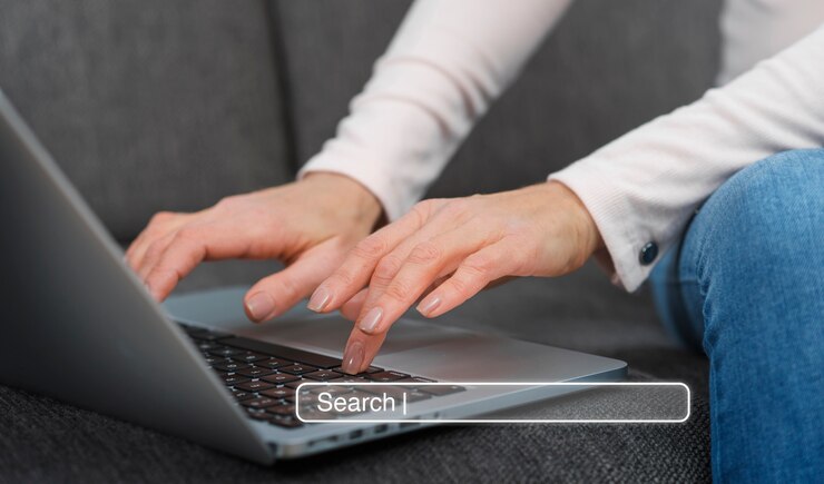 Photo gratuit concept de page d'accueil avec barre de recherche