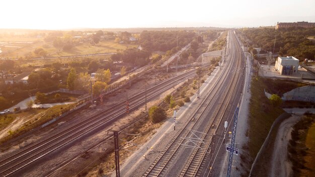 Concept de transport avec vue aérienne des chemins de fer