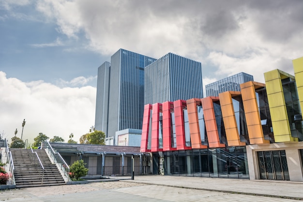 Construire avec des murs colorés