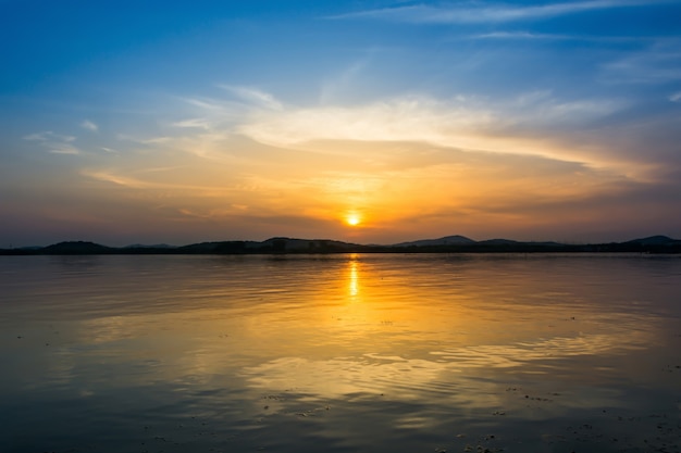 Le Coucher Du Soleil