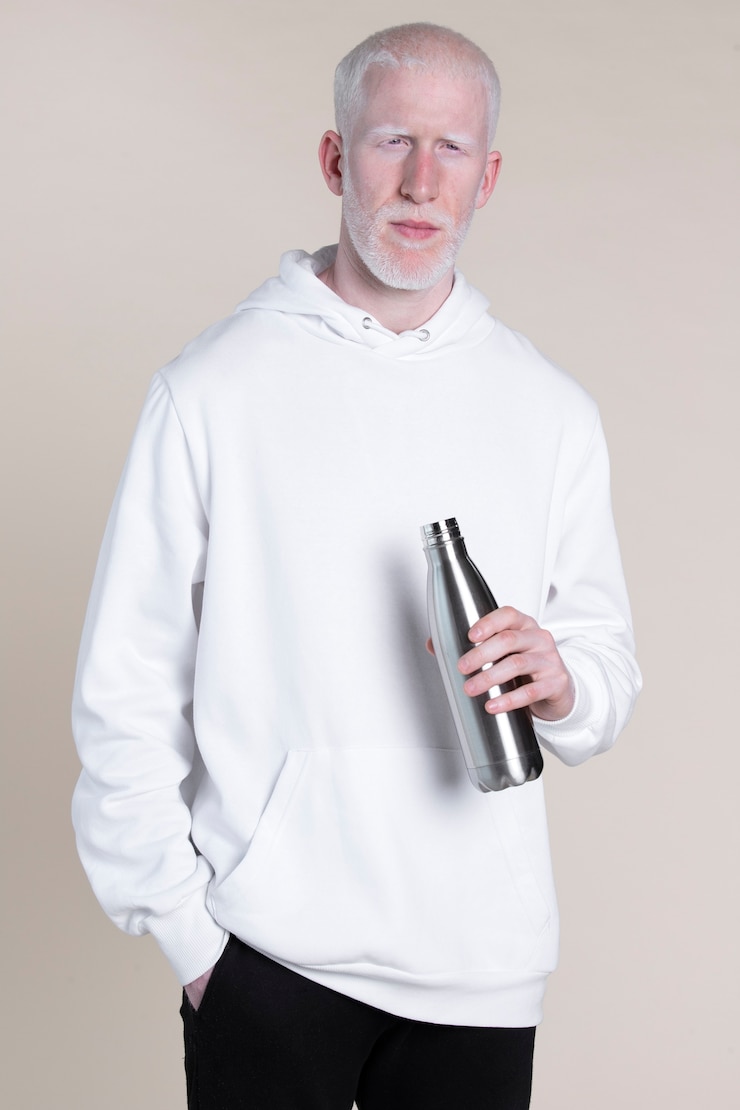 Photo gratuit coup moyen homme âgé portant une chemise blanche