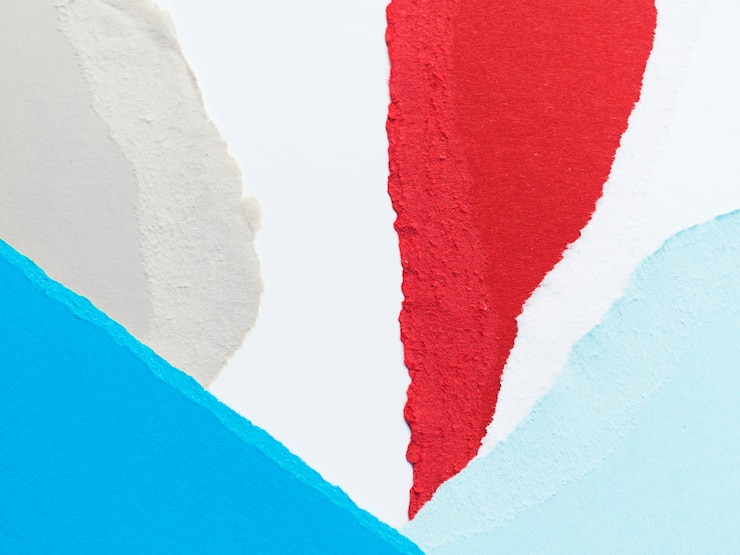 Photo gratuit coupes de papier colorées