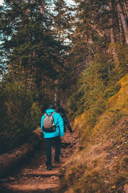 Couple dans la nature