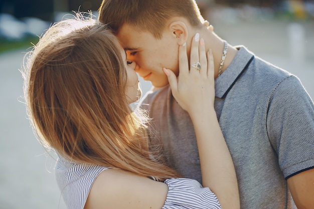 Photo gratuite couple dans une plage