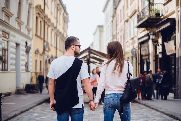 couple dans la rue