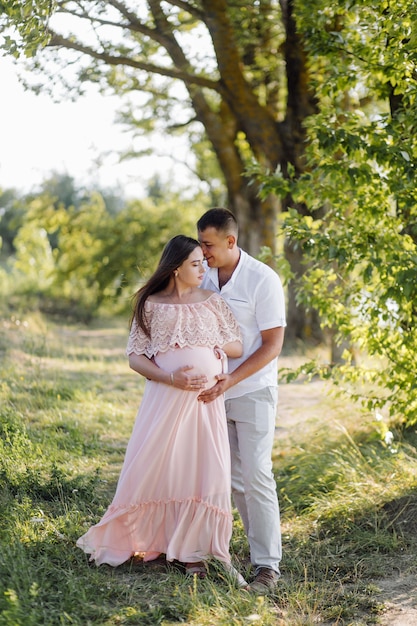 Un Couple Enceinte