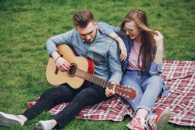 couple avec guitare