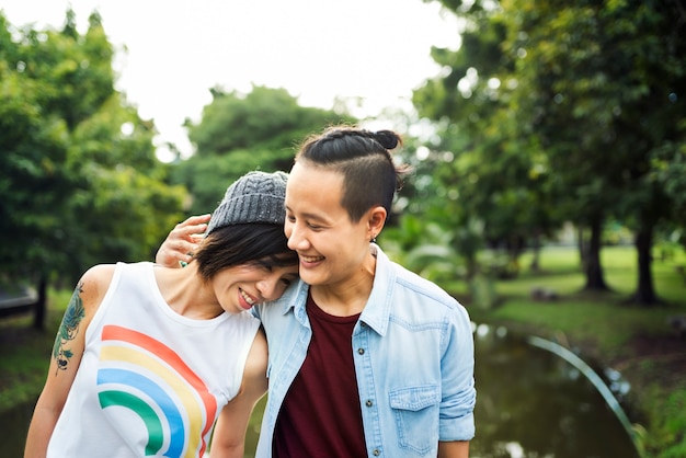 Couple Lesbien Lgbt Asiatique