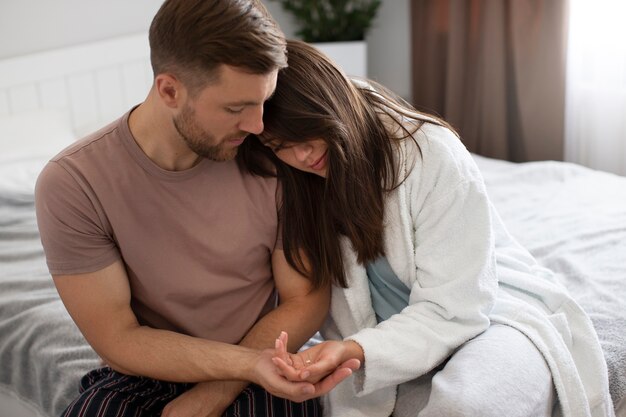 Couple avec personne souffrant de std