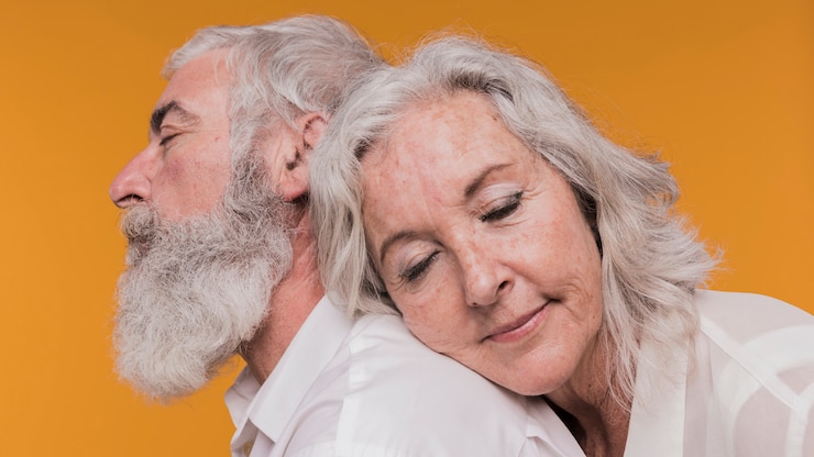 Photo gratuit un couple de personnes âgées