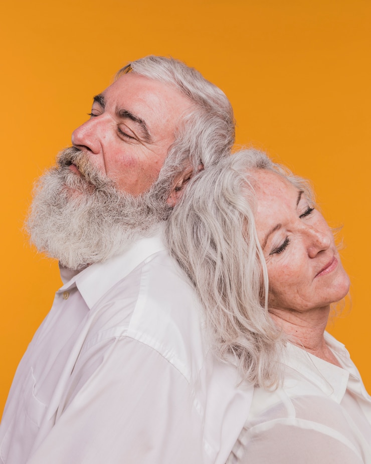 Photo gratuit un couple de personnes âgées