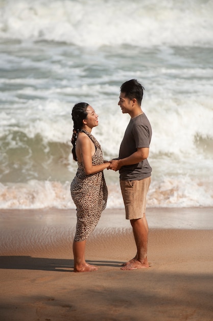 Couple romantique plein coup en vacances