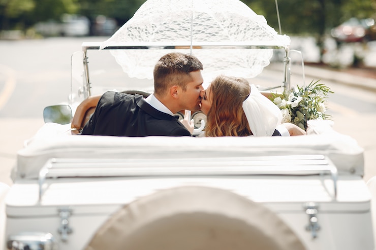 Photo gratuit couple, vieille voiture