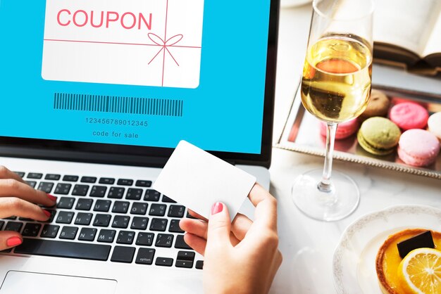 Coupon Chèque-cadeau Shopping Concept