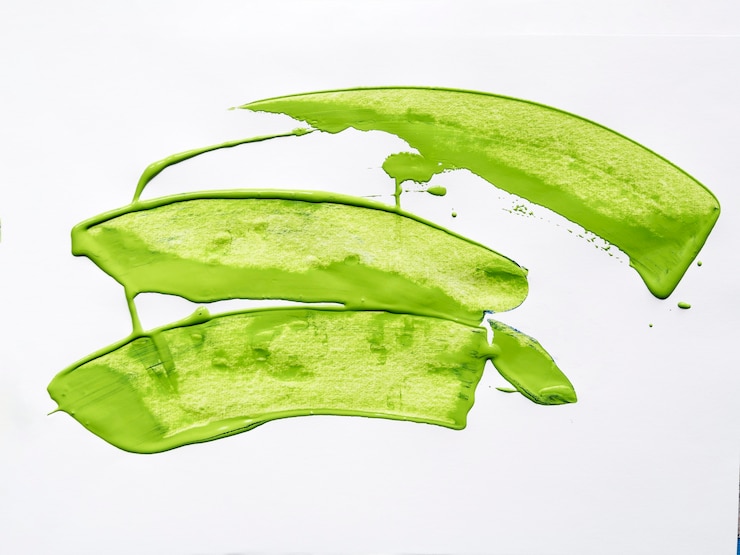 Photo gratuit coups de pinceau vert olive sur fond blanc