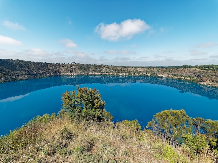 Photo gratuit cratère du volcan blue lake.