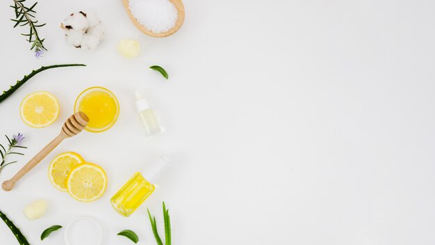 Crème de beauté aux éléments naturels