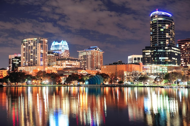 Crépuscule du centre-ville d'Orlando