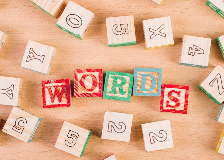 Photo gratuit cubes en bois avec titre de mots